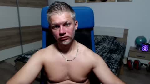 Snapshot of robbyshawz chatting on July 2026 04:18:02 AM robbyshawz online show from July 2026 04:18:02 AM