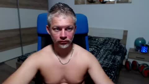 Snapshot of robbyshawz chatting on July 2026 04:18:01 AM robbyshawz online show from July 2026 04:18:01 AM