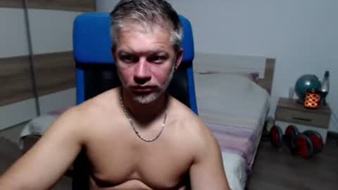 Snapshot of robbyshawz chatting on July 2026 04:15:02 AM robbyshawz online show from July 2026 04:15:02 AM