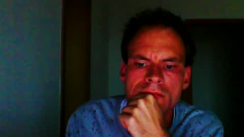 robert27081988 online show from July 2026 07:05:02 PM