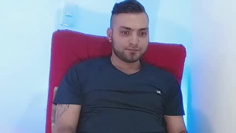 Snapshot of robert_leroy chatting on December 2024 07:53:02 PM Stiven - online show from December 2024 07:53:02 PM