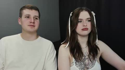 Lisa and Robert  i am online all days 900 am GMT3   online show from February 2025 10:47:01 PM