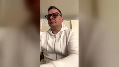 Snapshot of robert_tino chatting on February 2026 10:18:01 AM robert_tino online show from February 2026 10:18:01 AM