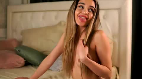 Roberta online show from April 2026 12:29:02 PM