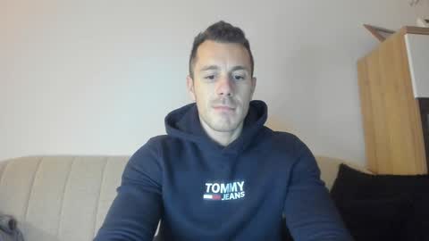 Snapshot of roberto4ever chatting on December 2024 03:22:01 PM roberto4ever online show from December 2024 03:22:01 PM