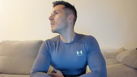 roberto4ever online show from February 2026 04:13:01 PM