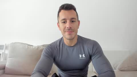 roberto4ever online show from February 2026 08:01:02 AM