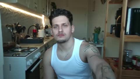 Roberto online show from March 2026 12:31:02 PM