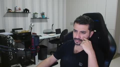 robertocarlos19 online show from October 2025 03:14:02 AM