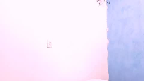 Snapshot of roberts_kloe chatting on February 2025 06:01:01 PM Roberts kloe online show from February 2025 06:01:01 PM