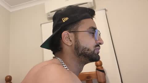 robin1036 online show from April 2026 10:25:01 AM