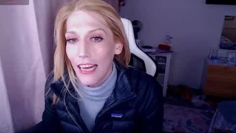 Snapshot of robin_d_teach chatting on November 2025 12:52:02 AM robin_d_teach online show from November 2025 12:52:02 AM