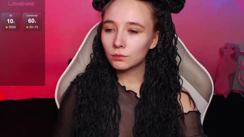 Snapshot of robin_yours chatting on January 2025 02:15:01 AM Robin your online show from January 2025 02:15:01 AM