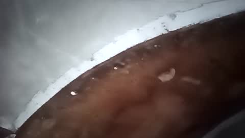 Snapshot of robincom23 chatting on October 2025 01:04:02 AM R online show from October 2025 01:04:02 AM