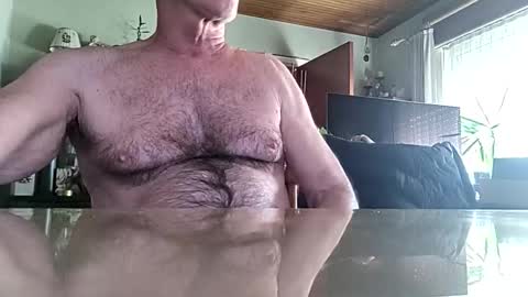 Snapshot of robke1966 chatting on April 2026 06:25:02 AM robke1966 online show from April 2026 06:25:02 AM