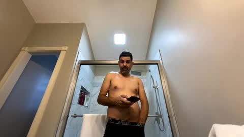 roblatino12 online show from February 2025 10:02:01 PM