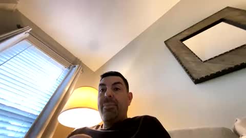 roblatino12 online show from February 2025 04:44:01 PM