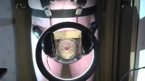 Robodickmilker online show from November 2025 04:55:01 AM