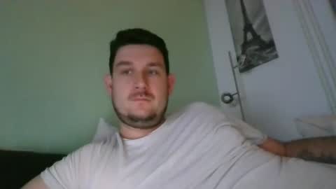 Snapshot of robtheman94 chatting on December 2024 10:44:02 PM Robin online show from December 2024 10:44:02 PM