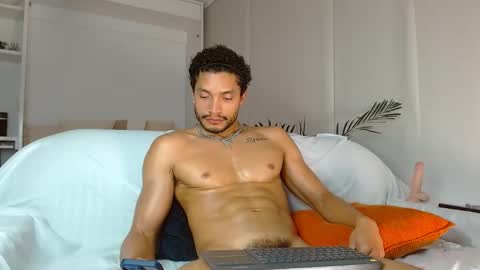 roby_millerr online show from February 2025 09:36:01 PM