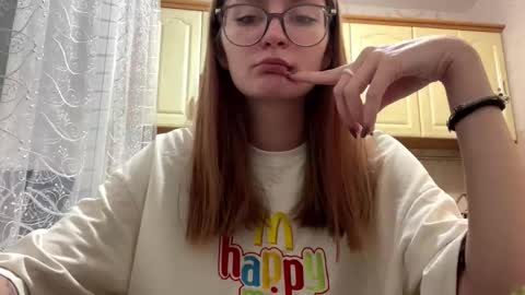 robynsentinella online show from November 2025 09:08:01 AM