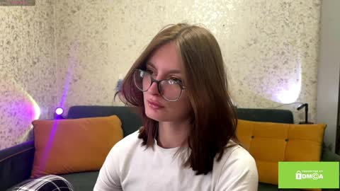 robynsentinella online show from April 2026 03:07:01 AM