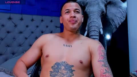 rocco_santos online show from September 2025 05:07:01 AM