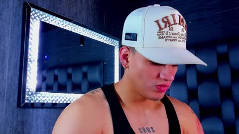 rocco_santos online show from March 2026 05:42:01 PM