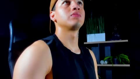 rocco_santos online show from April 2026 06:14:02 PM