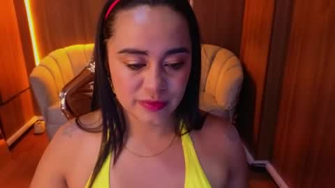 Snapshot of rochi_cherry_b chatting on May 2026 03:14:01 AM Rochi online show from May 2026 03:14:01 AM