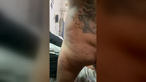 rock_hard_daddy_86 online show from June 2026 07:01:02 AM