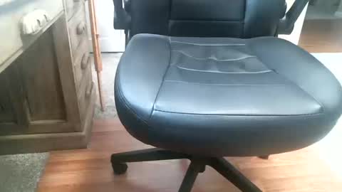 rocky_55 online show from October 2025 06:18:02 PM