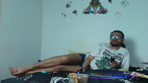 rodri_white online show from May 2026 03:35:01 AM