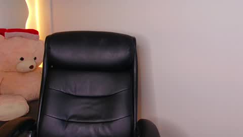 Snapshot of rohanalan_ chatting on December 2024 04:26:01 AM Sof online show from December 2024 04:26:01 AM