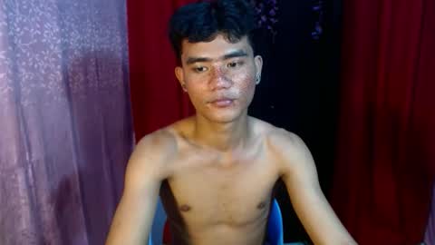 roianboyyy online show from June 2026 12:44:02 PM