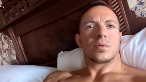 rokco_ online show from March 2025 05:11:02 PM