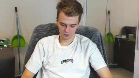 Snapshot of rokko_diamond777 chatting on December 2024 01:33:01 PM taylor fox online show from December 2024 01:33:01 PM