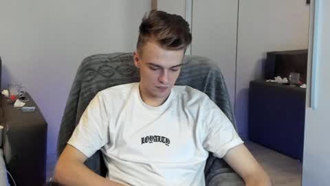 Snapshot of rokko_diamond777 chatting on January 2025 07:07:01 PM taylor fox online show from January 2025 07:07:01 PM