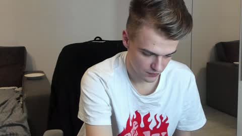 Snapshot of rokko_diamond777 chatting on January 2025 07:10:01 PM taylor fox online show from January 2025 07:10:01 PM