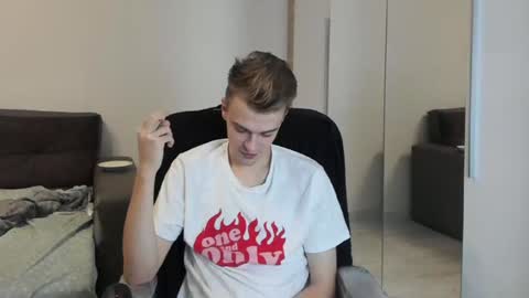 Snapshot of rokko_diamond777 chatting on January 2025 06:07:01 PM taylor fox online show from January 2025 06:07:01 PM