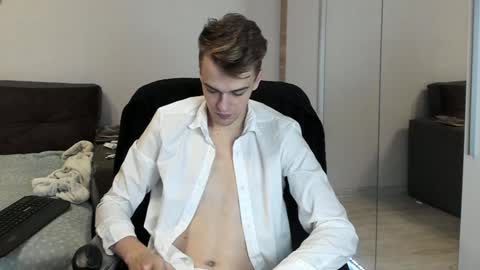 Snapshot of rokko_diamond777 chatting on January 2025 06:42:02 AM taylor fox online show from January 2025 06:42:02 AM