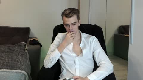 Snapshot of rokko_diamond777 chatting on January 2025 03:54:02 PM taylor fox online show from January 2025 03:54:02 PM