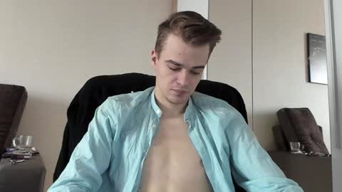 Snapshot of rokko_diamond777 chatting on February 2025 10:29:01 AM taylor fox online show from February 2025 10:29:01 AM