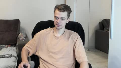 Snapshot of rokko_diamond777 chatting on February 2025 05:11:02 PM taylor fox online show from February 2025 05:11:02 PM