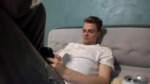 Snapshot of rokko_diamond777 chatting on November 2025 07:16:02 PM taylor fox online show from November 2025 07:16:02 PM