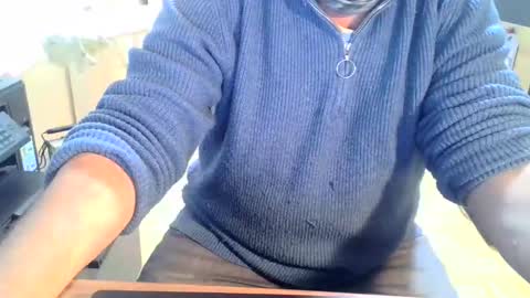 rolandloser1000 online show from January 2025 03:19:01 PM