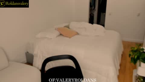 Valery Roldans online show from January 2025 01:50:01 AM