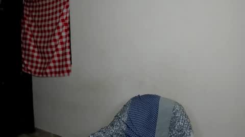 rolling_05 online show from February 2026 08:05:02 AM