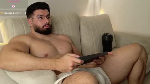 Roman Lux online show from January 2026 06:39:01 AM