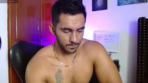 Snapshot of romanpearce_ chatting on September 2025 08:20:02 PM Roman online show from September 2025 08:20:02 PM